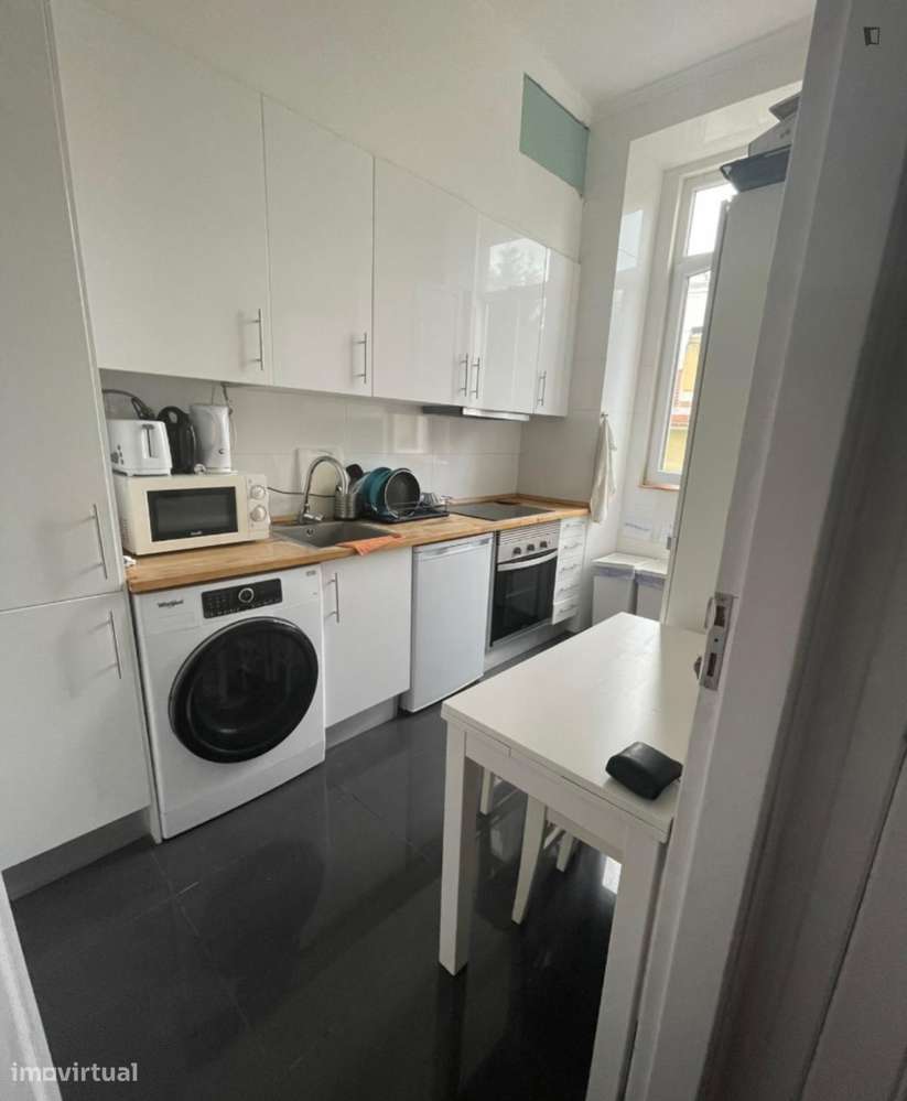 Quarto - localizado em Alcântara Lisbon - Grande imagem: 4/7