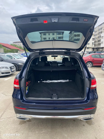 Mercedes-Benz GLC 220 d 4MATIC - 11