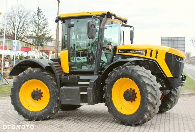 JCB Fastrac 4220 - 5