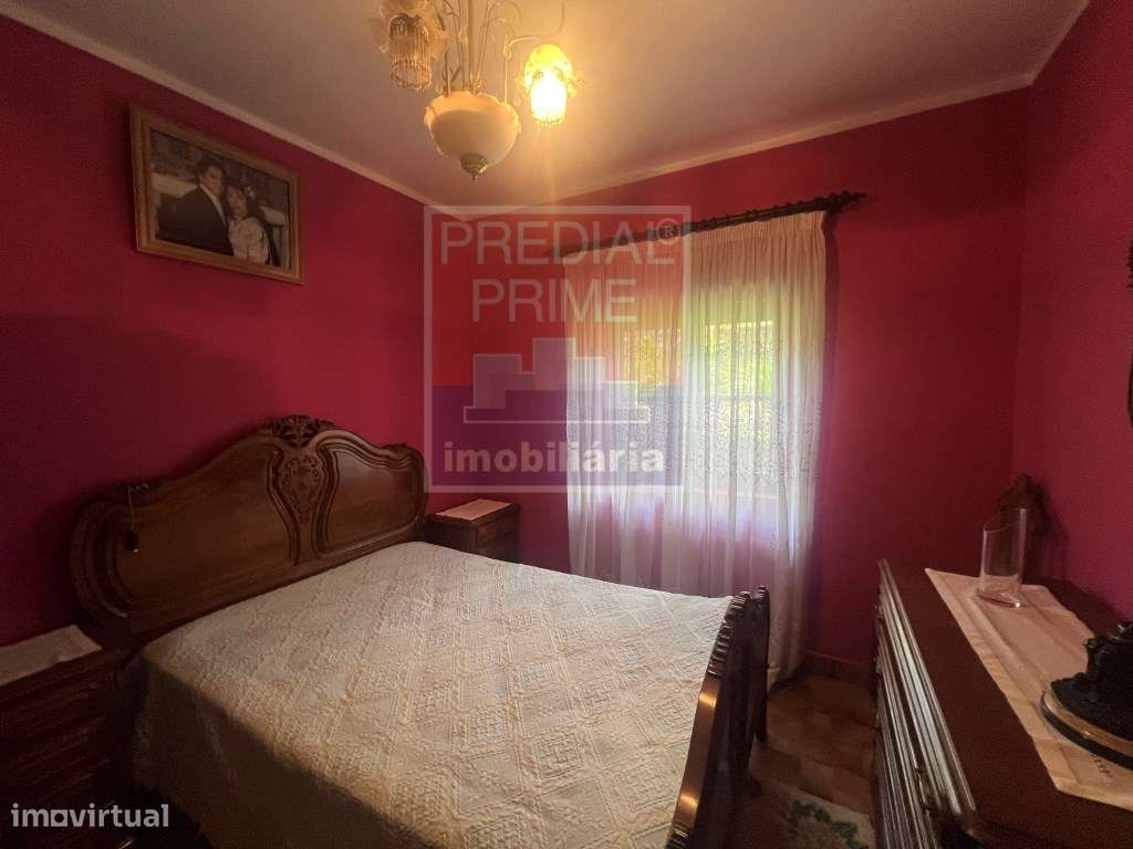 MORADIA INDEPENDENTE COMPOSTA POR 2 CASAS EM CANELAS AROUCA-9