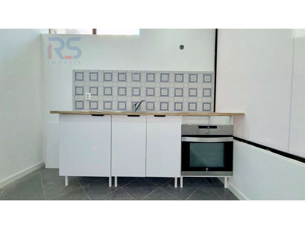 Espaço Comercial Convertido em Habitação Santo Tirso - Grande imagem: 2/22