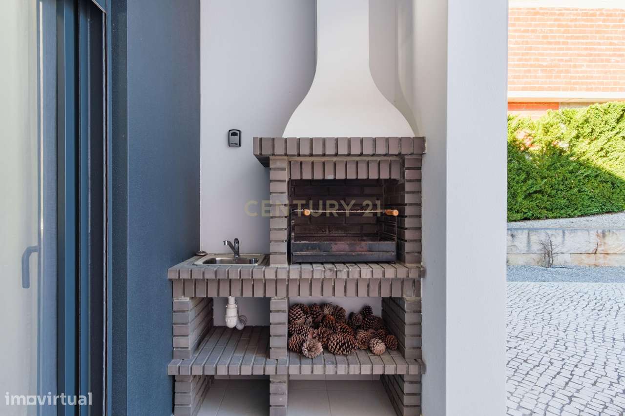 Moradia T3 Premium com Piscina Aquecida | Nadadouro – Costa de Prata-21