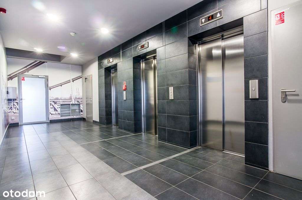 14m2 Biuro Strzegomska + Parking - Pełny obrazek: 4/7