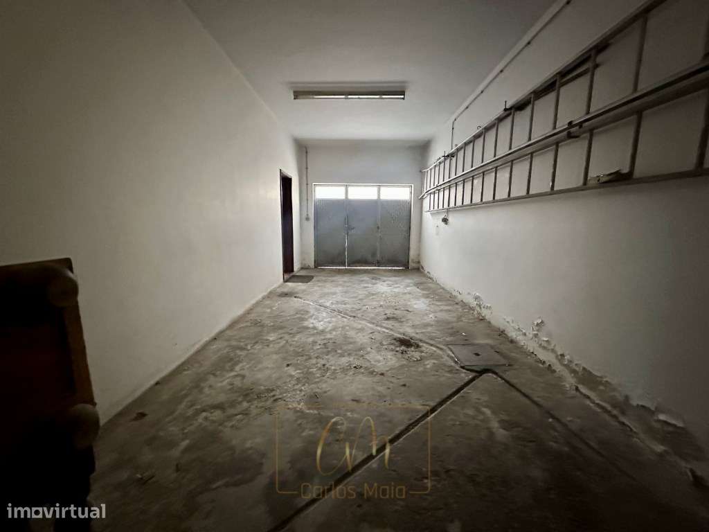 Moradia T4 c/Garagem junto ao rio-30