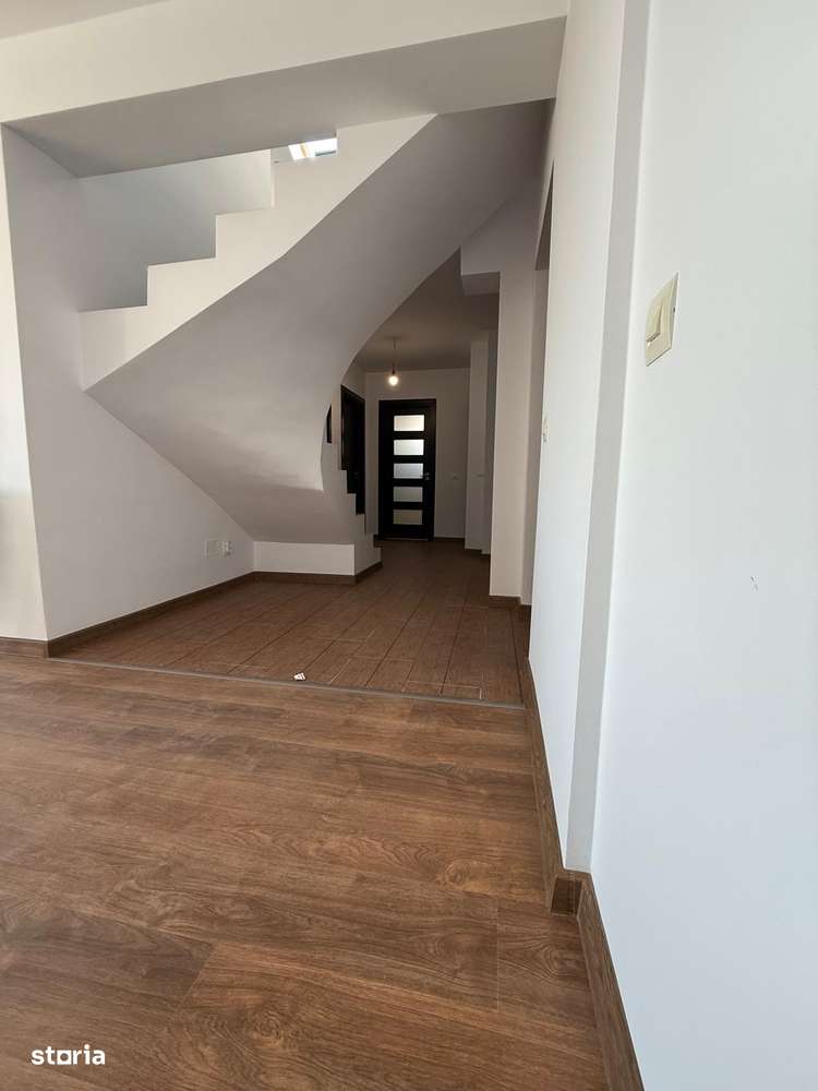 Apartament 3 camere, decomandat și mansarda amenajată Bragadiru - Imagine principală: 3/18