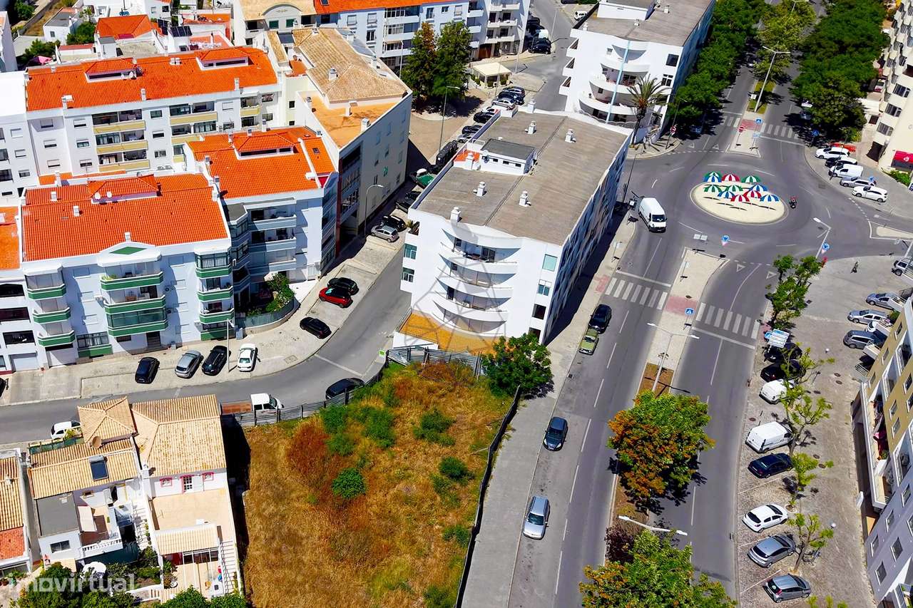 Apartamento T2 localizado a cerca de 600 metros da Praia em Quarteira-35