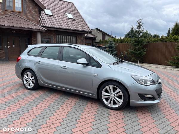 Opel Astra V 1.6 CDTI Elite - 1