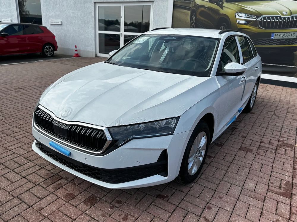 SKODA OCTAVIA Octavia Combi  Essence Drive 1,5 TSI m-HEV 110 kW 7- biegowa DSG