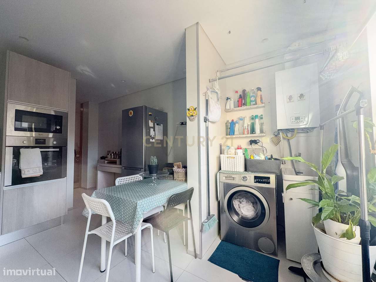 Apartamento T3+1 Duplex com 2 boxes, junto ao Mercadona-7