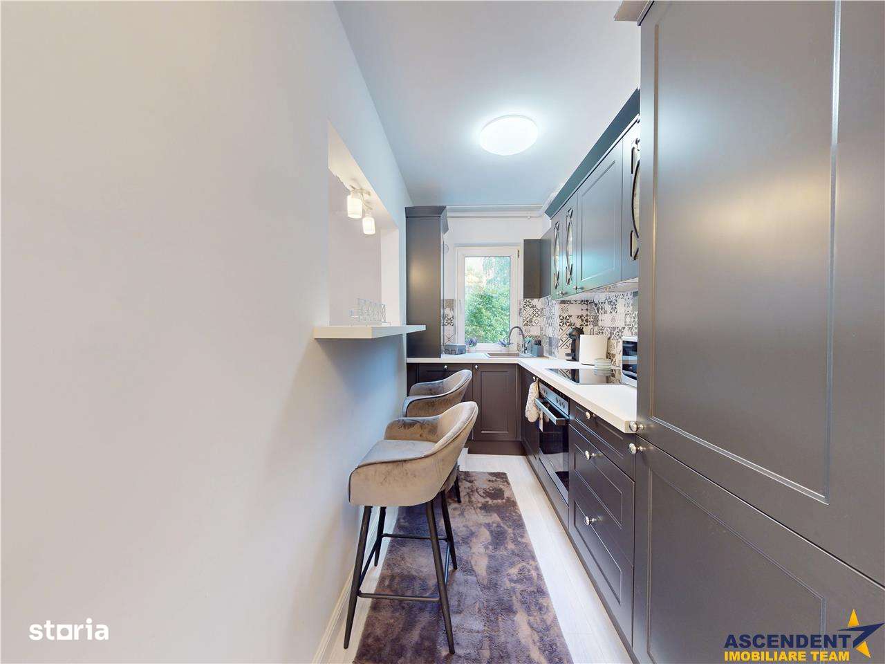 LIVE!Eleganta si simplitate - Centrul Civic, renovat complet, etaj int - Imagine principală: 2/16