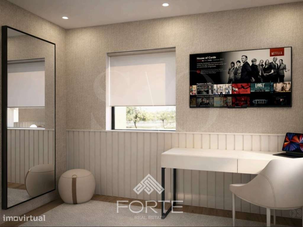 Moradia T3 com Piscina no centro de São João da Madeira-30