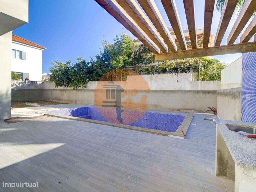 Moradia Isolada V4 com Piscina em Construção - Grande imagem: 2/39