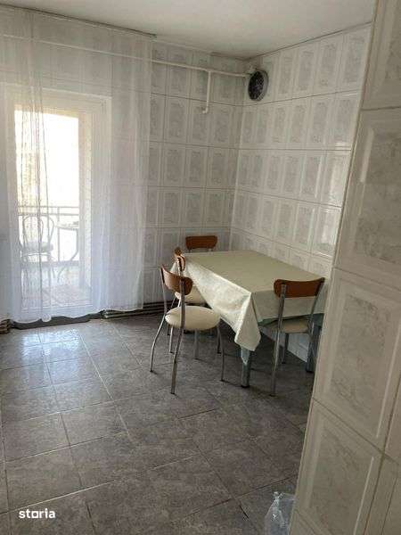 Vând apartament carpati 2 - Imagine principală: 5/8