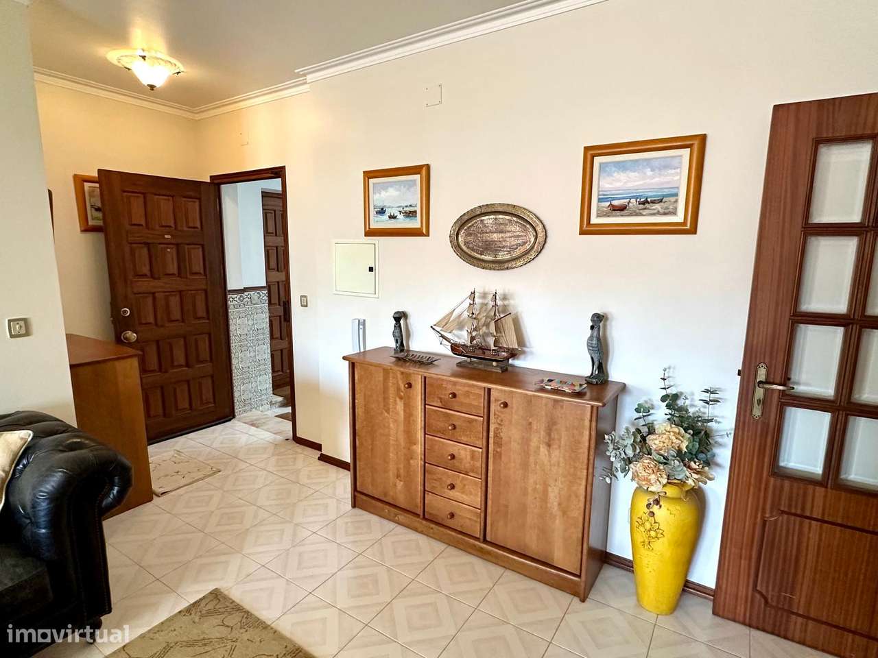 Apartamento T2 + 1-19