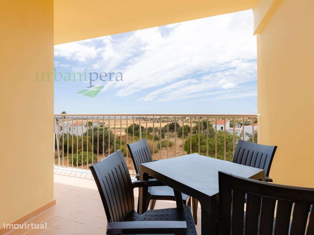 Apartamento com 2 quartos-11