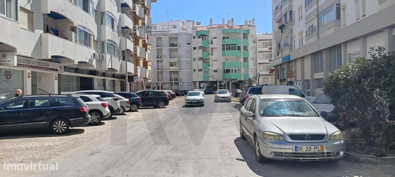 Apartamento T1 Remodelado a 1 Minuto da Praia – Armação de Pêra-24