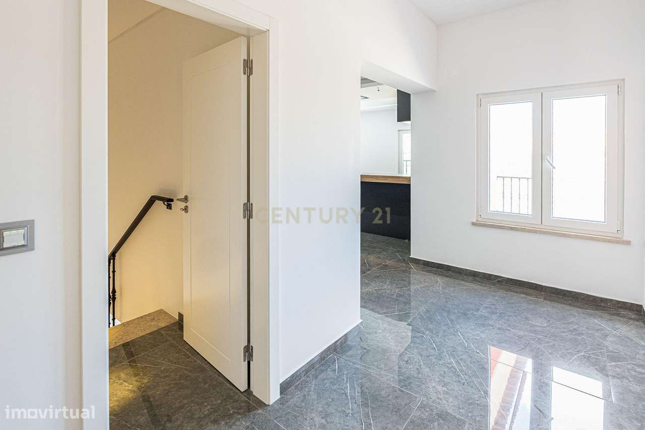 Moradia T6 de Luxo - 924 m² - Piscina -  São Pedro da Cadeira - Nova-46