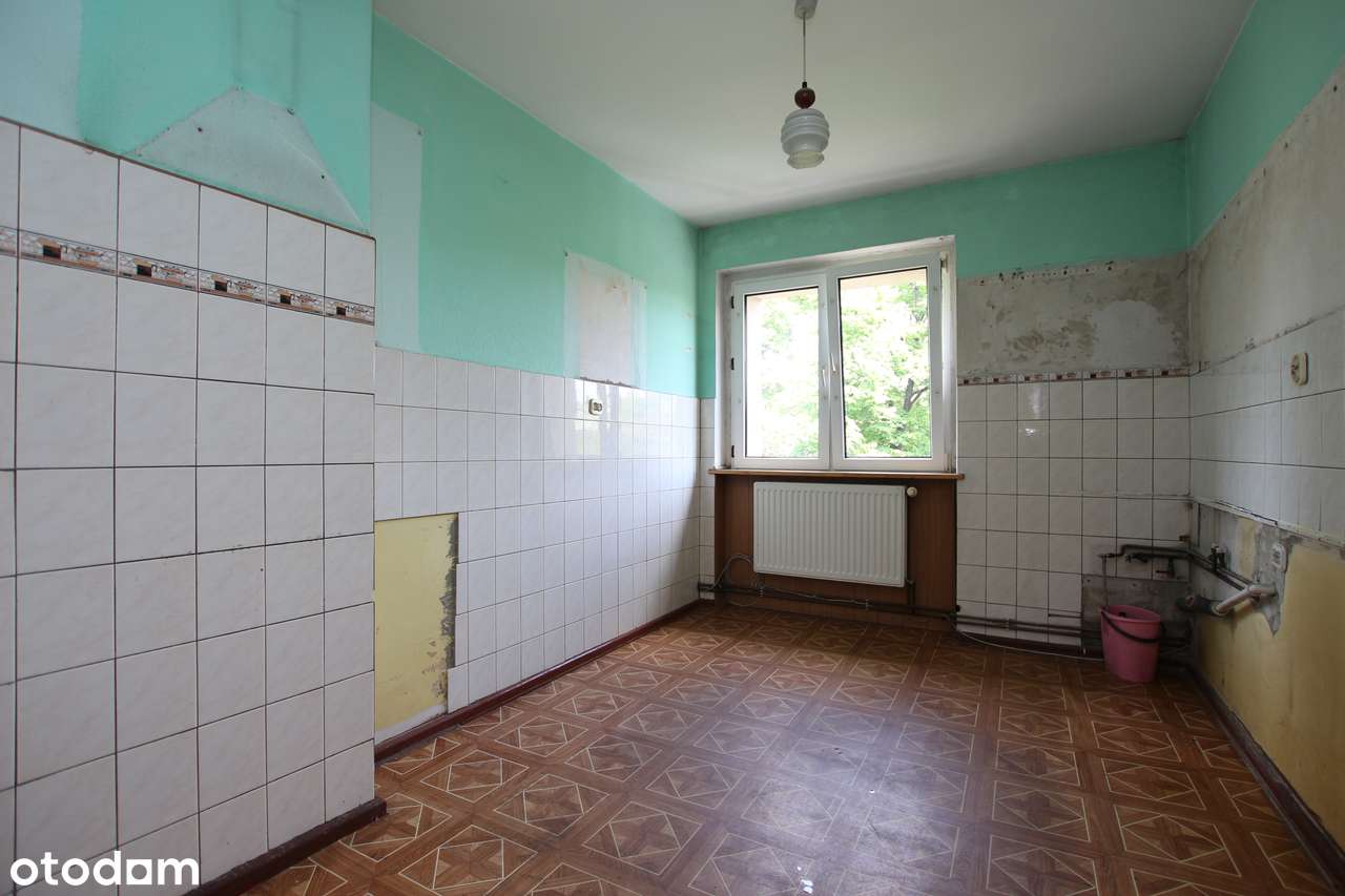 Możliwość urządzenia dwóch kawalerek, bez większych remontów.-8