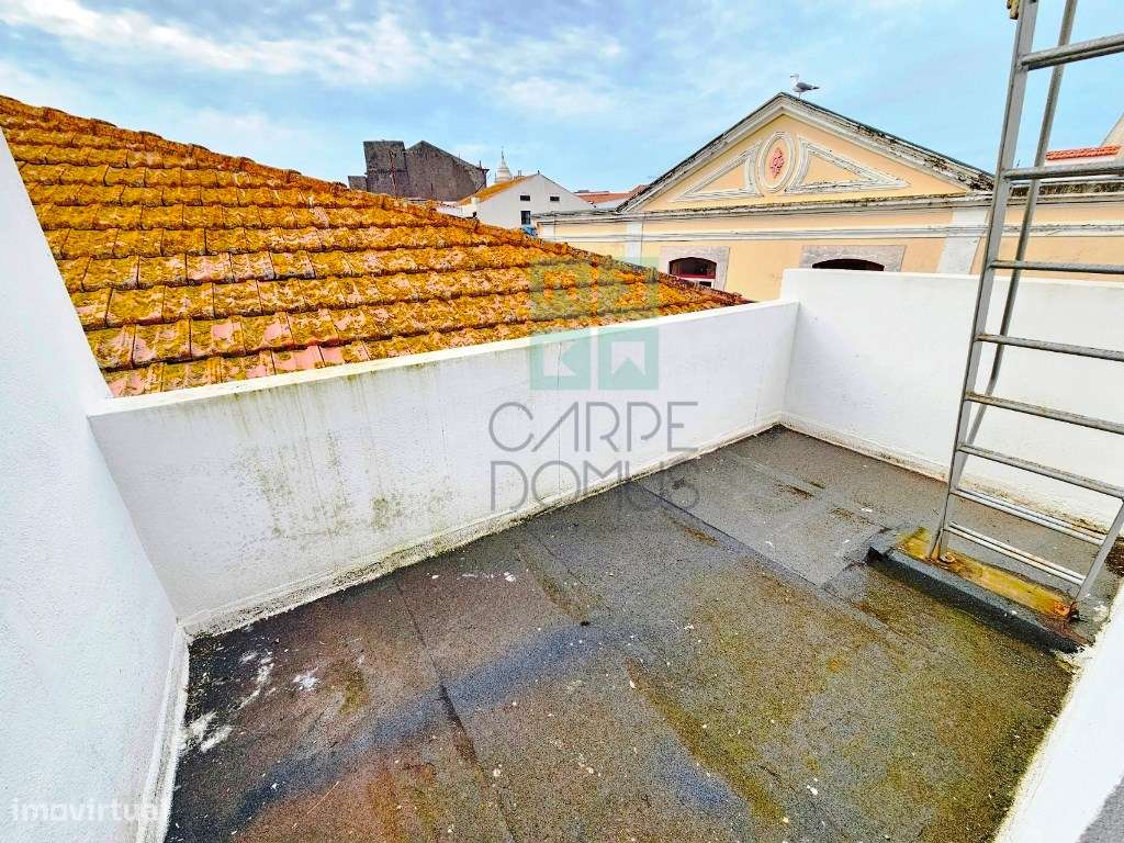 Apartamento T5 duplex, frente marina, na Figueira da Foz-44