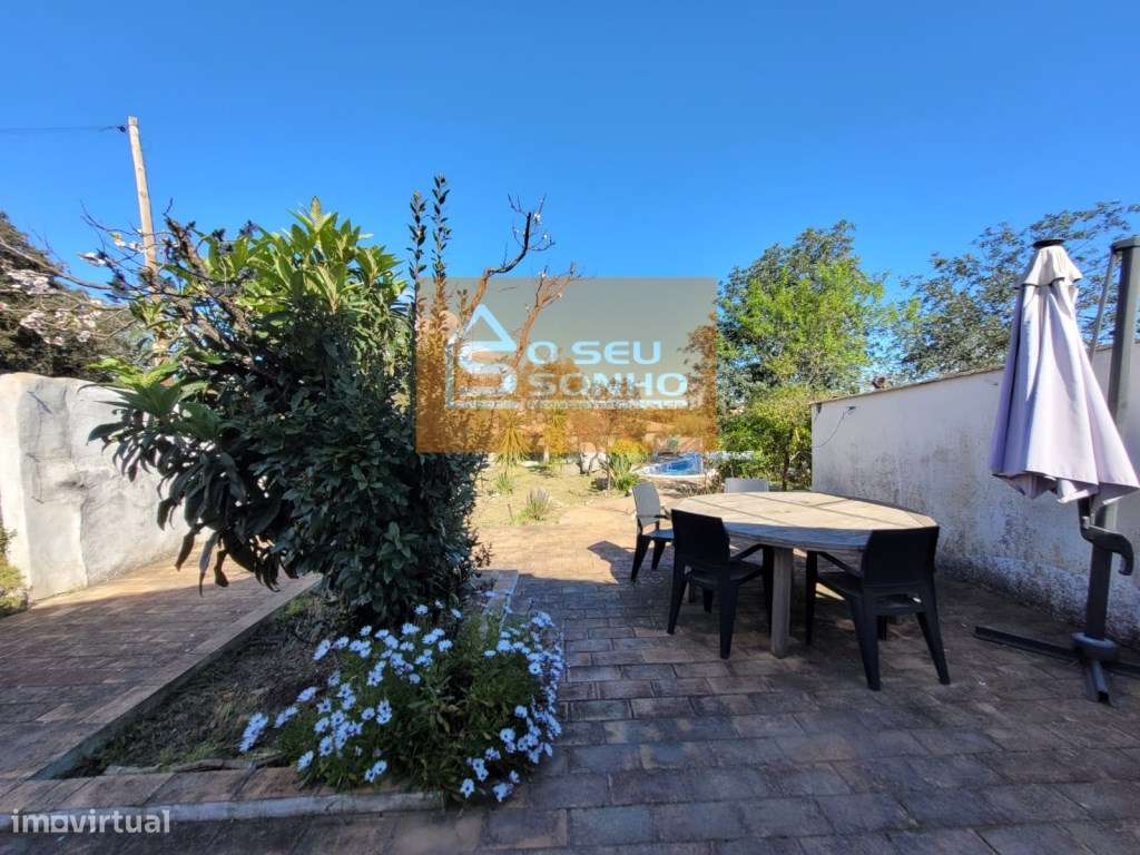 Moradia T2 com Piscina-22