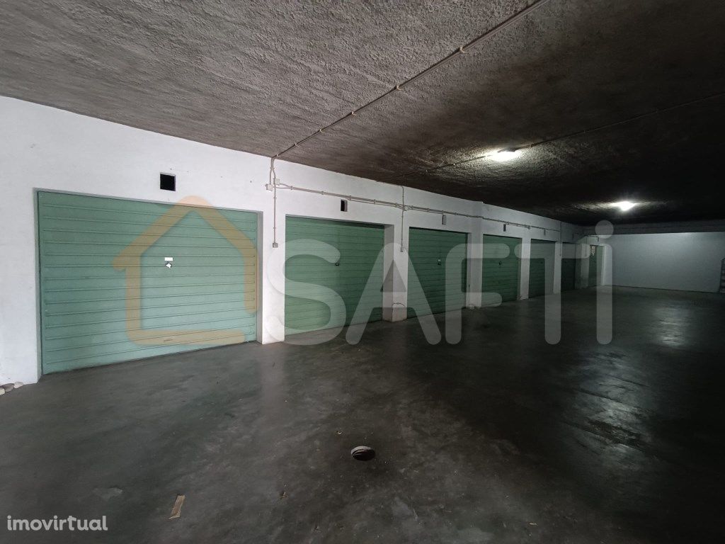 GARAGEM FECHADA COM 18M2 - CASTELO BRANCO