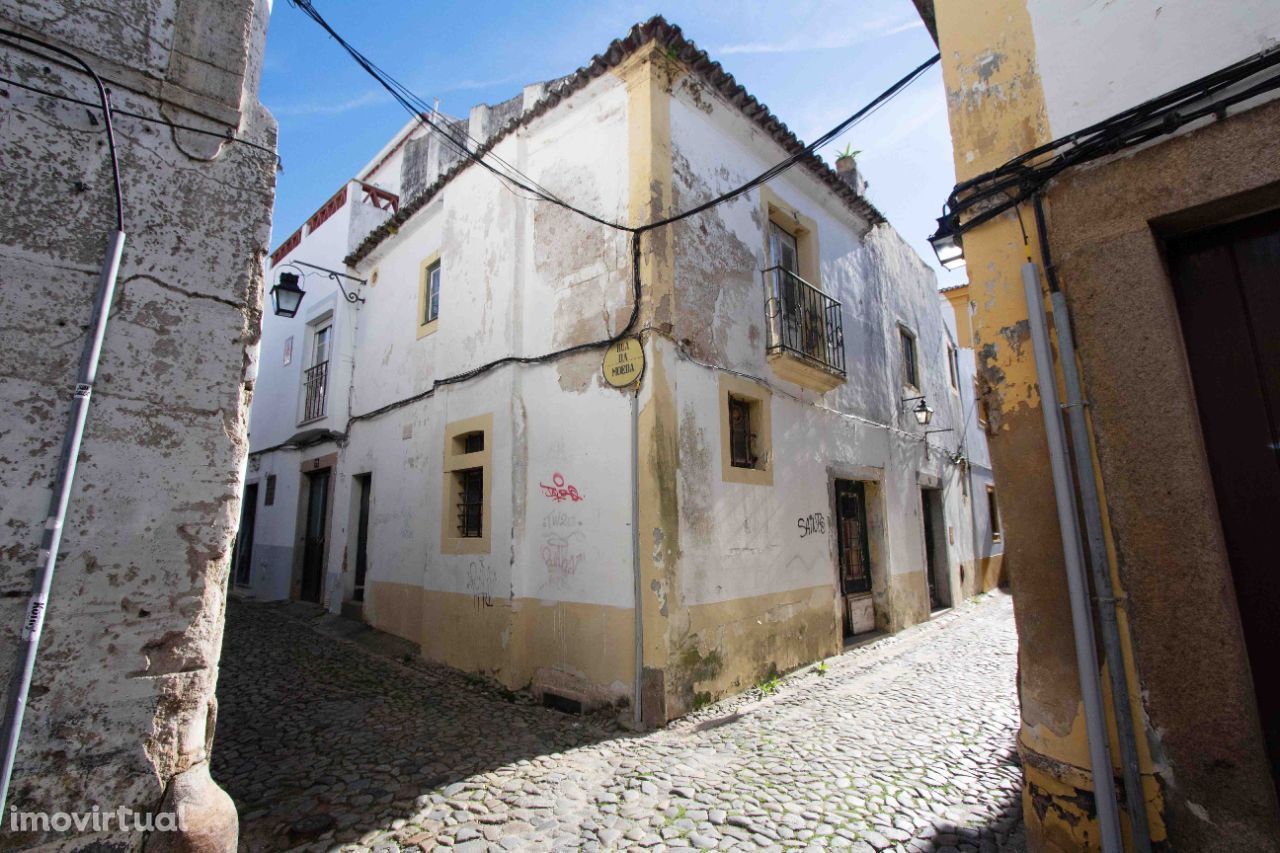 Moradia 5 quartos