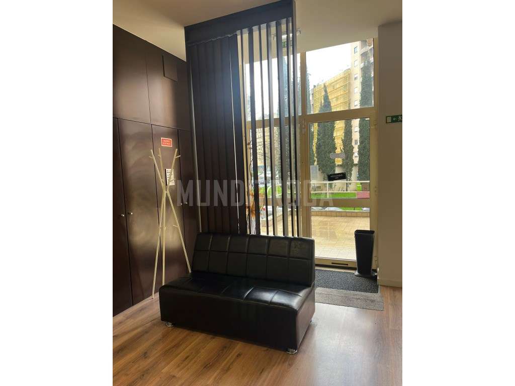 Cabeleireiro pronto a funcionar S. Vitor - Grande imagem: 4/8