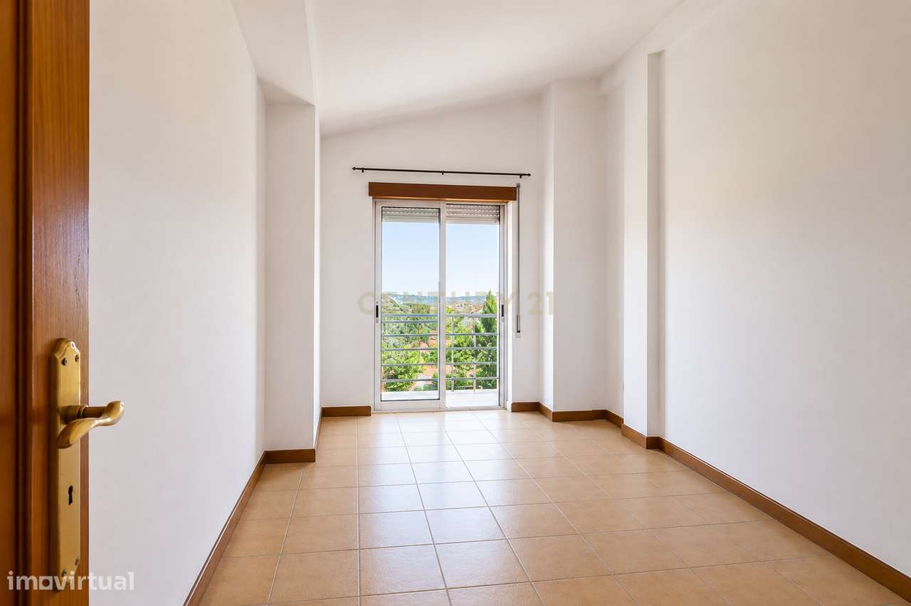 T5 ou T2+3 Duplex: Habitação Própria ou Investimento-16