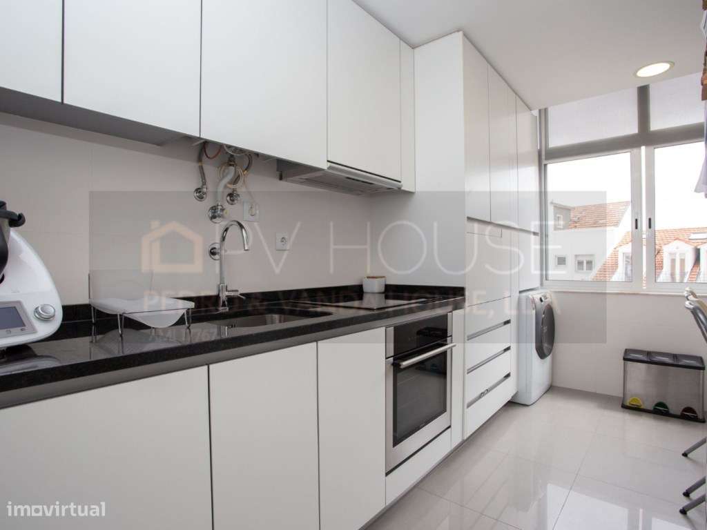 Apartamento T2 Lisboa/ Arco do cego-6