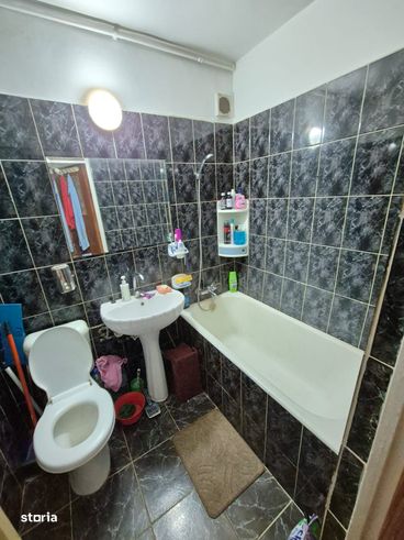 Apartament 3 camere de vanzare Titan / Ozana-11