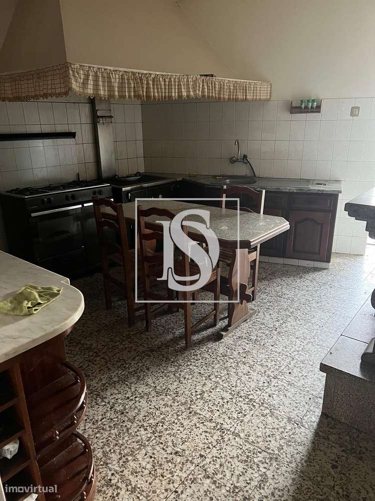 Moradia em Pedra / Casa de Campo inserida num lote de 6000m2-32