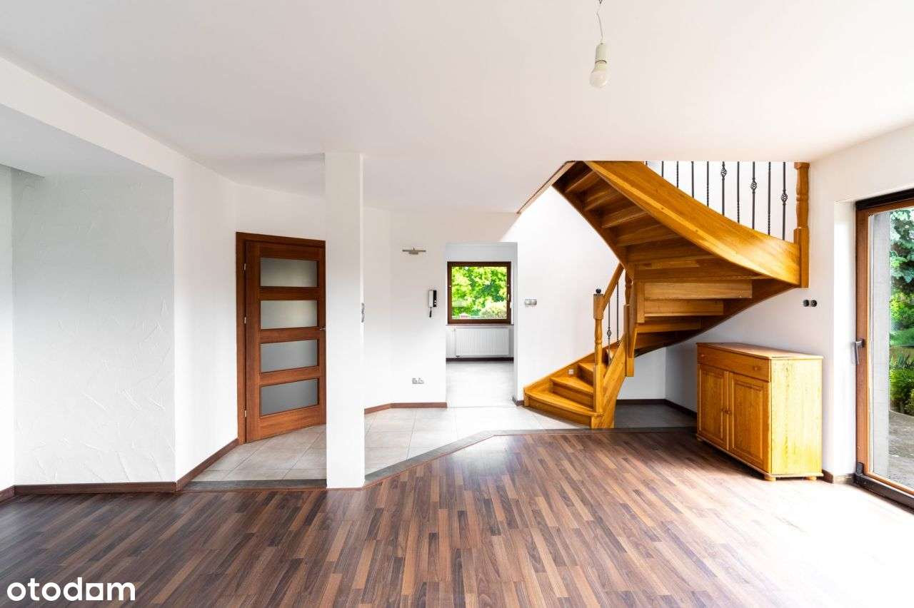 Wolny od zaraz, z dużym ogrodem i garażem! - Pełny obrazek: 5/16