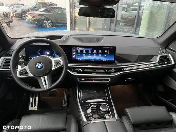 BMW X7 M60i xDrive mHEV sport - 13