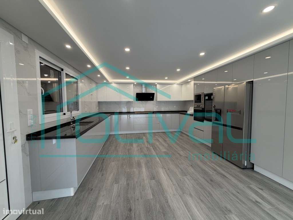 Moradia Isolada Tipologia T4 com Garagem - Grande imagem: 5/14