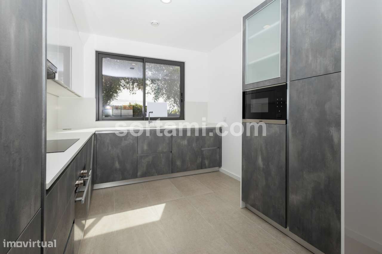 Moradia em Banda T3 Venda em Moncarapacho e Fuseta,Olhão - Grande imagem: 4/38