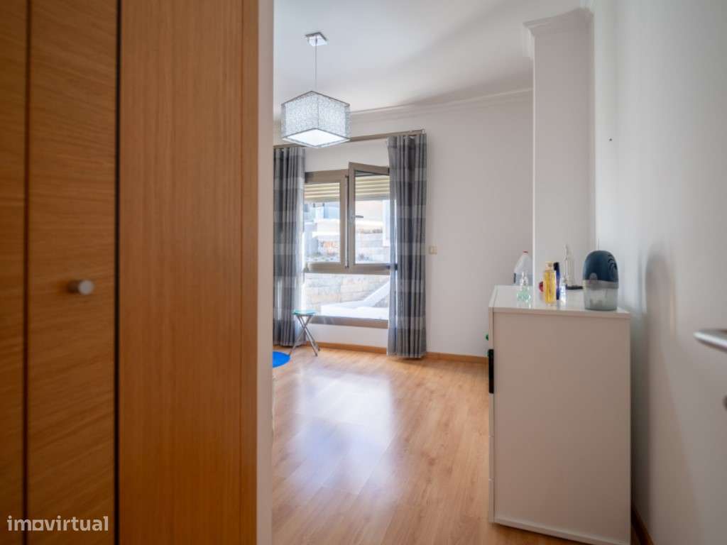 Apartamento T3 de excelentes àreas numa zona residencial calma da N...-28