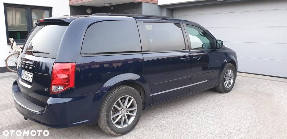 Dodge Grand Caravan 3.6 R/T - 29