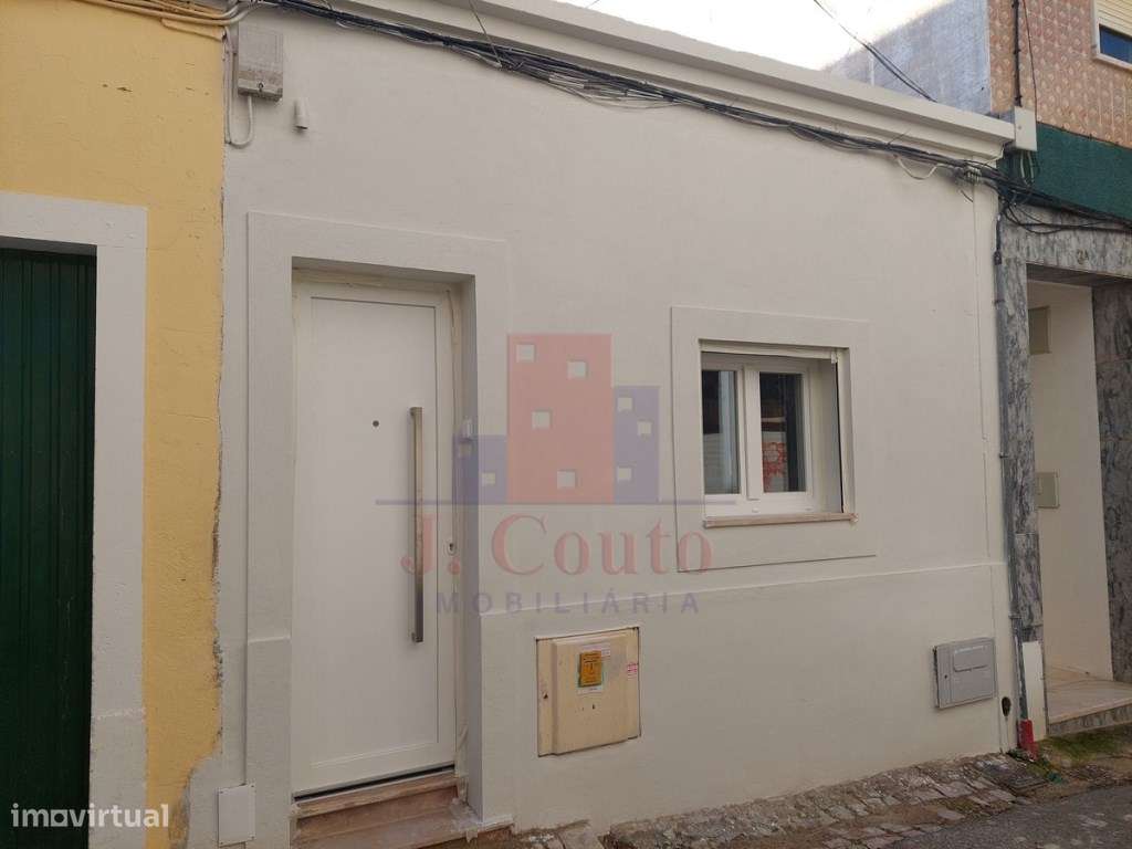 MORADIA T2 com quintal em Caldas da Rainha-19