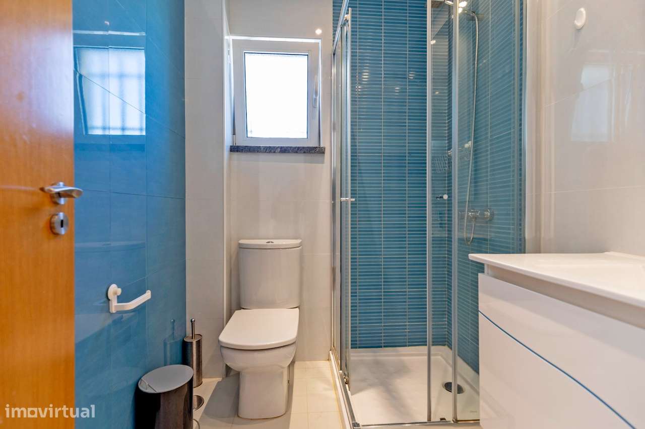 Moradia T3 piscina terraço vista mar e vila de Sesimbra-14