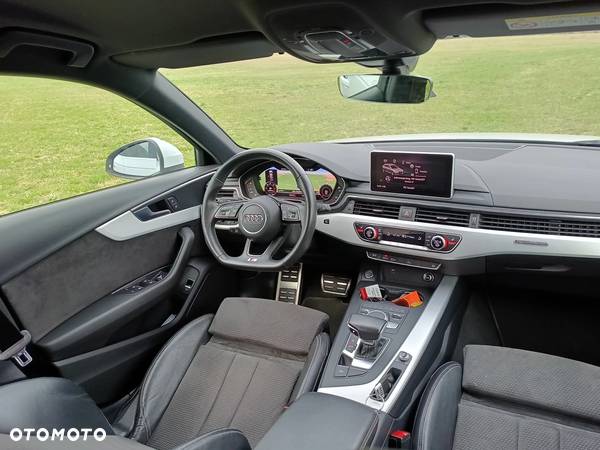 Audi A4 40 TDI Quattro S Line S tronic - 13