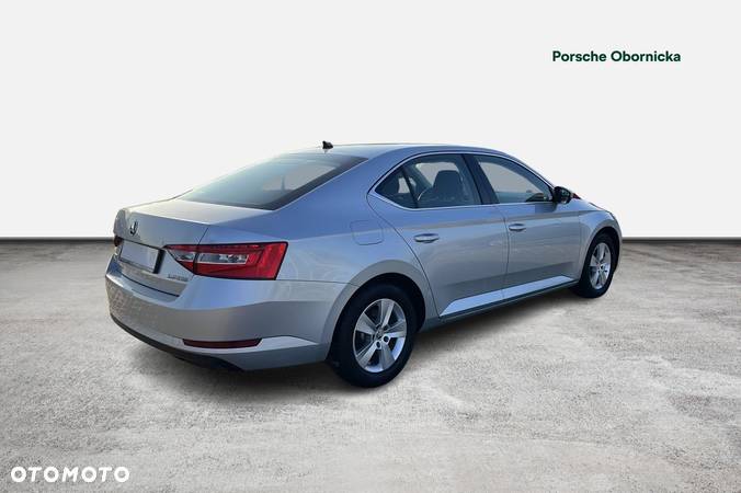 Skoda Superb 2.0 TDI Ambition - 5