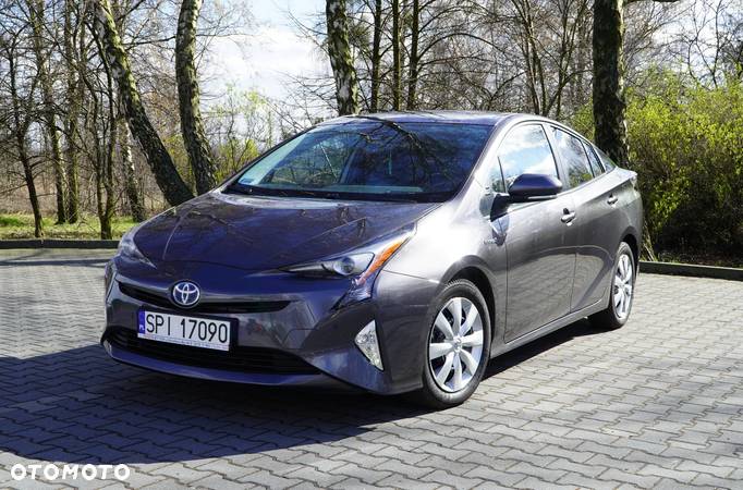 Toyota Prius Hybrid Executive - 5