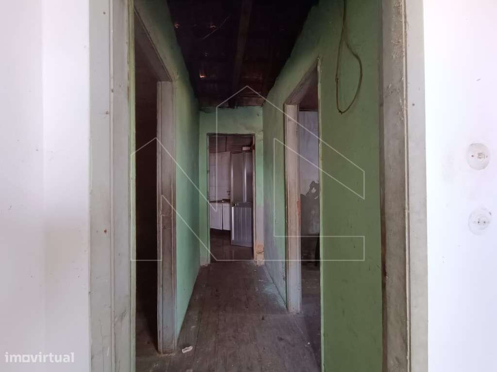 Moradia T3 para recuperar Valongo do Vouga-6