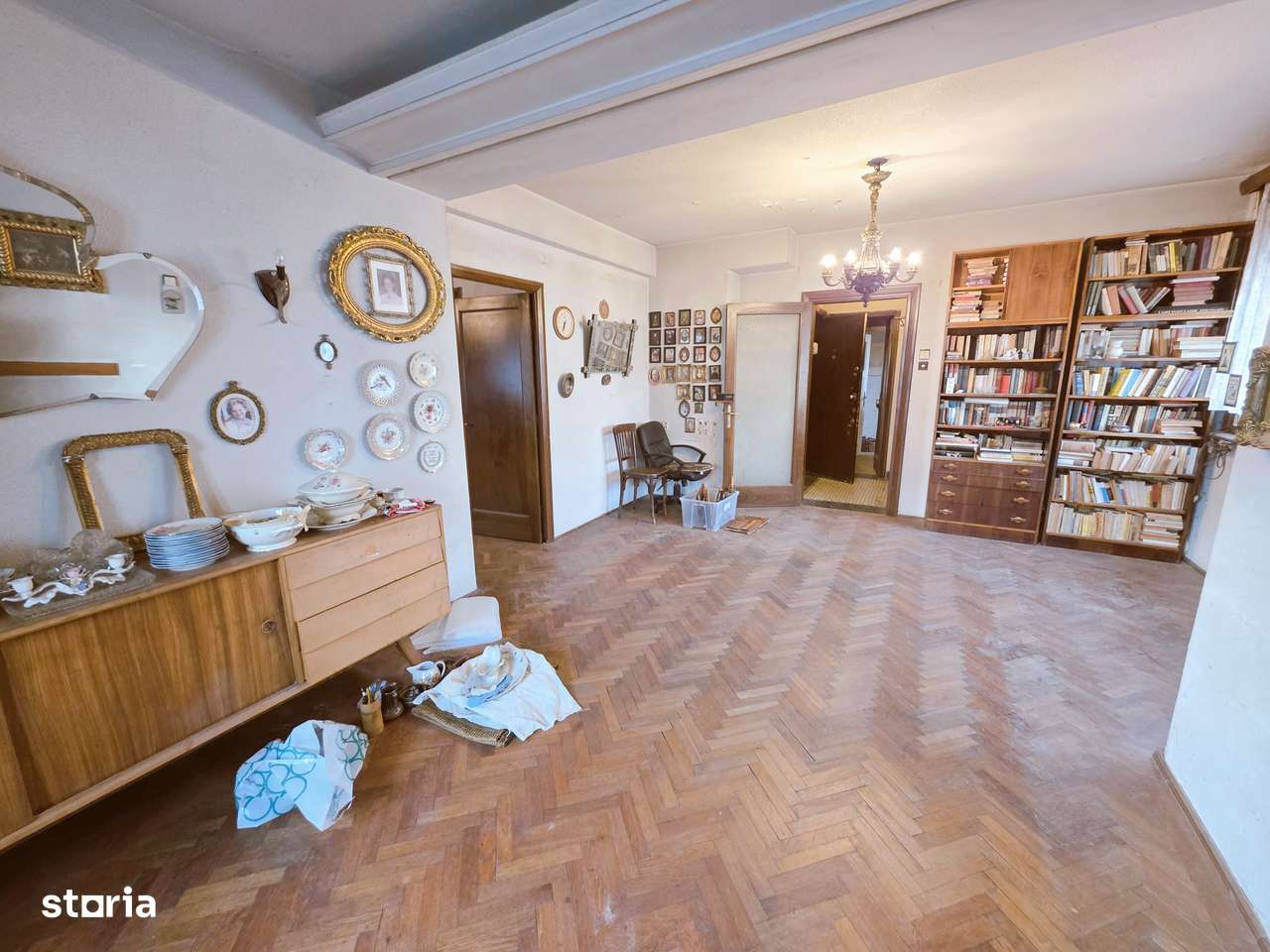 Caderea Bastiliei, apt. 2 camere, etaj 1, balcon,50mp, pe lista de U 3-16