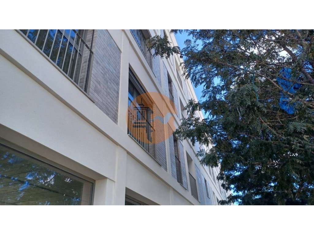 Loja com 151 M2 em edifício novo e bem localizado! - Grande imagem: 2/39