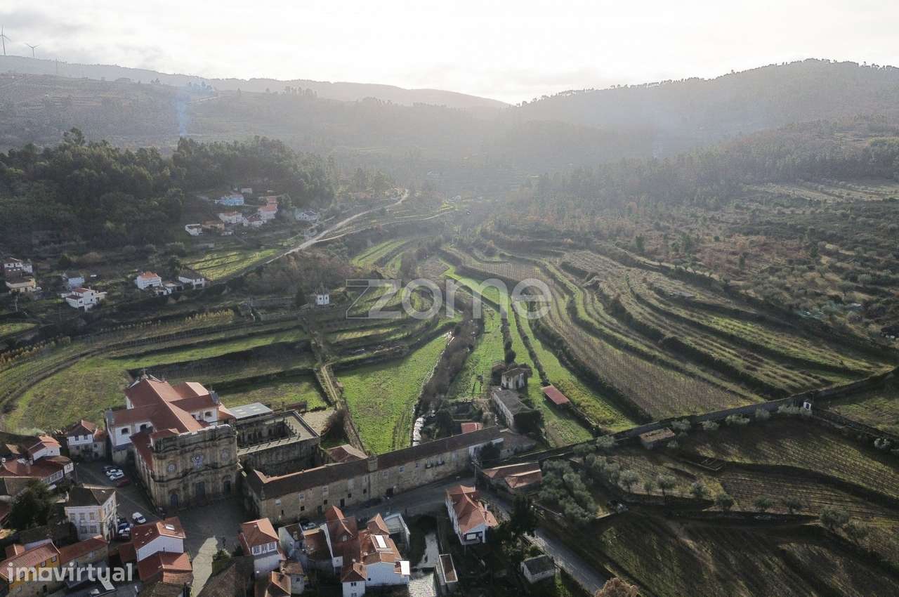 Quinta do Mosteiro de Salzedas com mais 17 ha e património histórico-2