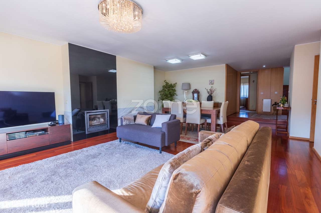 T4 Duplex Exclusivo no Condomínio Vila-Flor – Urgezes, Guimarães-9