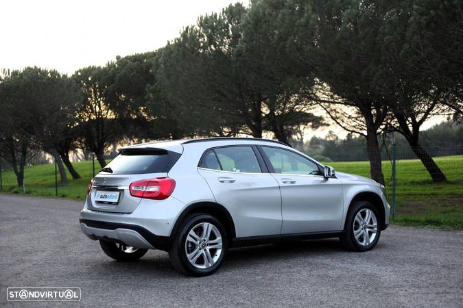 Mercedes-Benz GLA 180 d Urban - 6