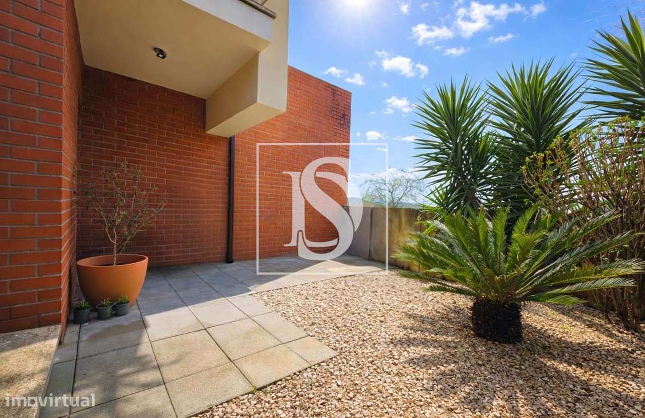 Moradia em Banda T3 em Aldão-36