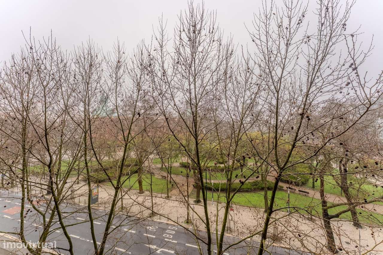 Apartamento T3 com varanda, Avenidas Novas, Lisboa - Grande imagem: 5/21